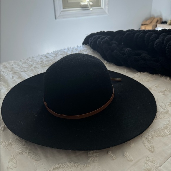 Black Wool Hat - Picture 3 of 5